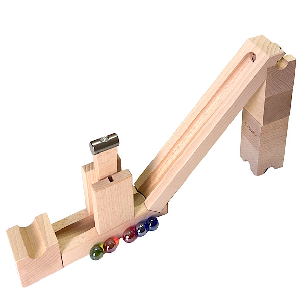 キュボロキックとジャンプが入荷しました。 | 国立 木のおもちゃ  